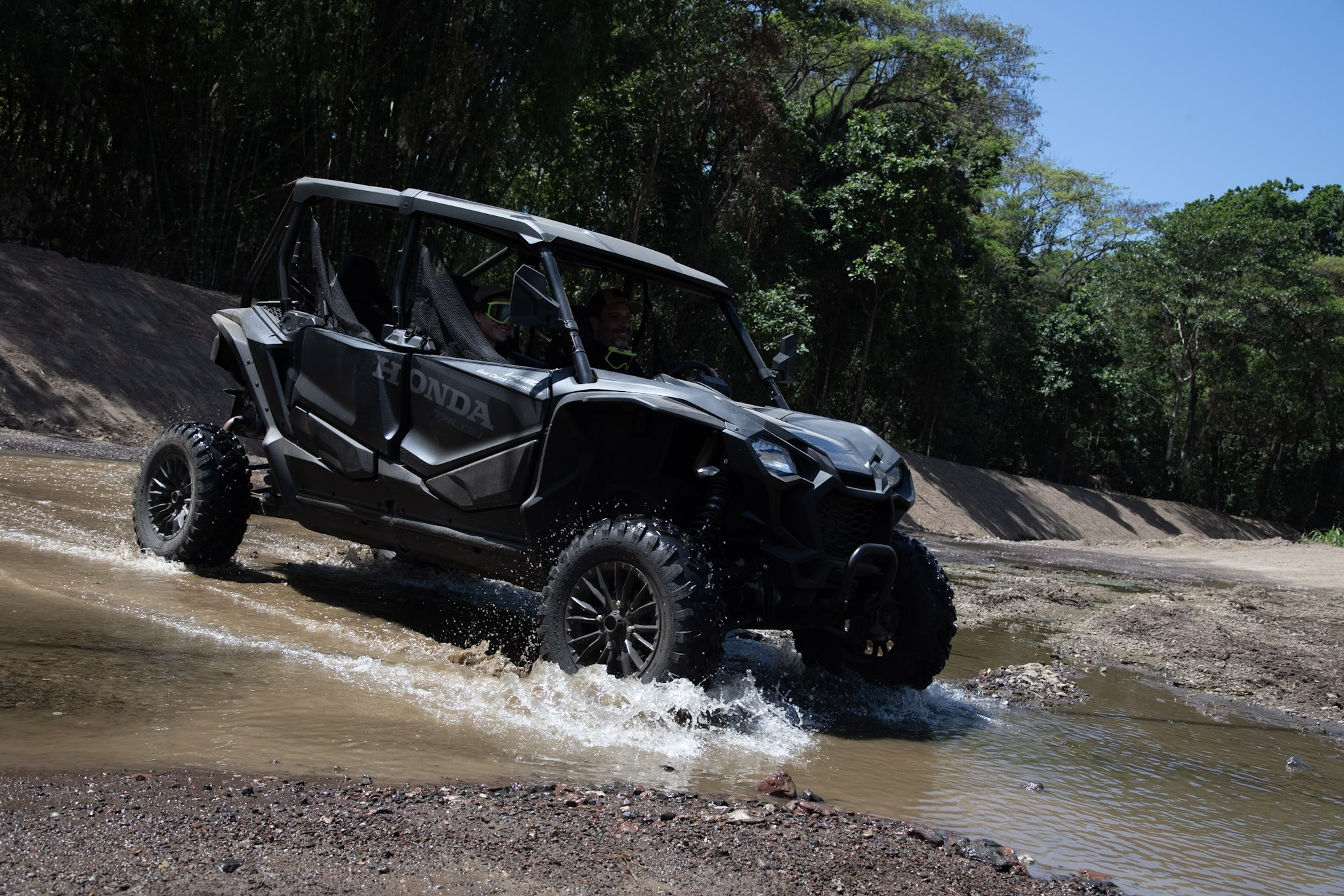 off-road-river-crossing-honda-talon-buggy-tour-jaco.jpg