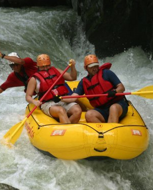 rafting on El Churro in Costa Rica